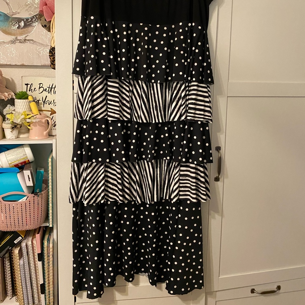 ON HOLD- Adorable Layered skirt